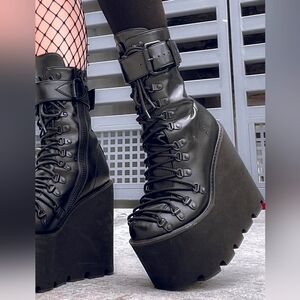 Dolls kill Traitor Boots 8